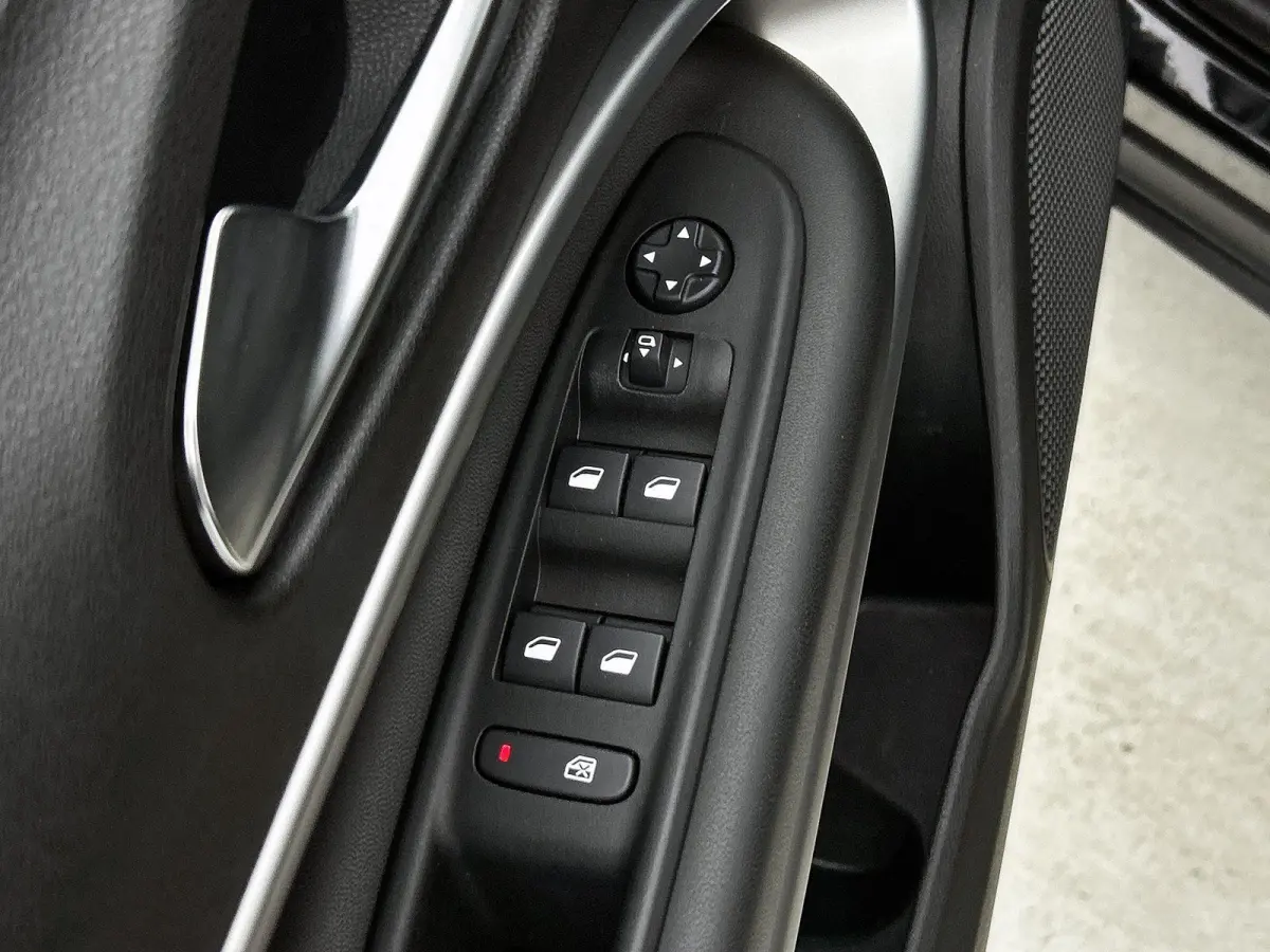 1st Edition 54 kWh | Automaat | LMV | Navigatie | Climate Control | Camera | Adaptive Cruise Control | Elektrische Achterklep | Stoel verwarming  | Apple carplay
