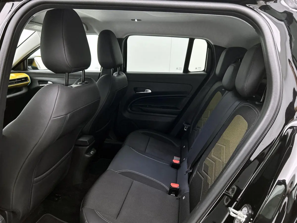 1st Edition 54 kWh | Automaat | LMV | Navigatie | Climate Control | Camera | Adaptive Cruise Control | Elektrische Achterklep | Stoel verwarming  | Apple carplay
