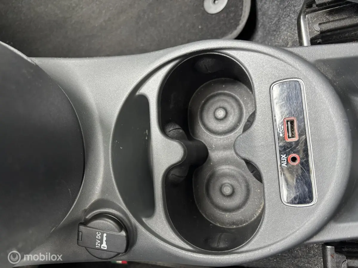 0.9 TwinAir Turbo Lounge ECC Navi LMV 16" Bl.tooth Virtual PDC