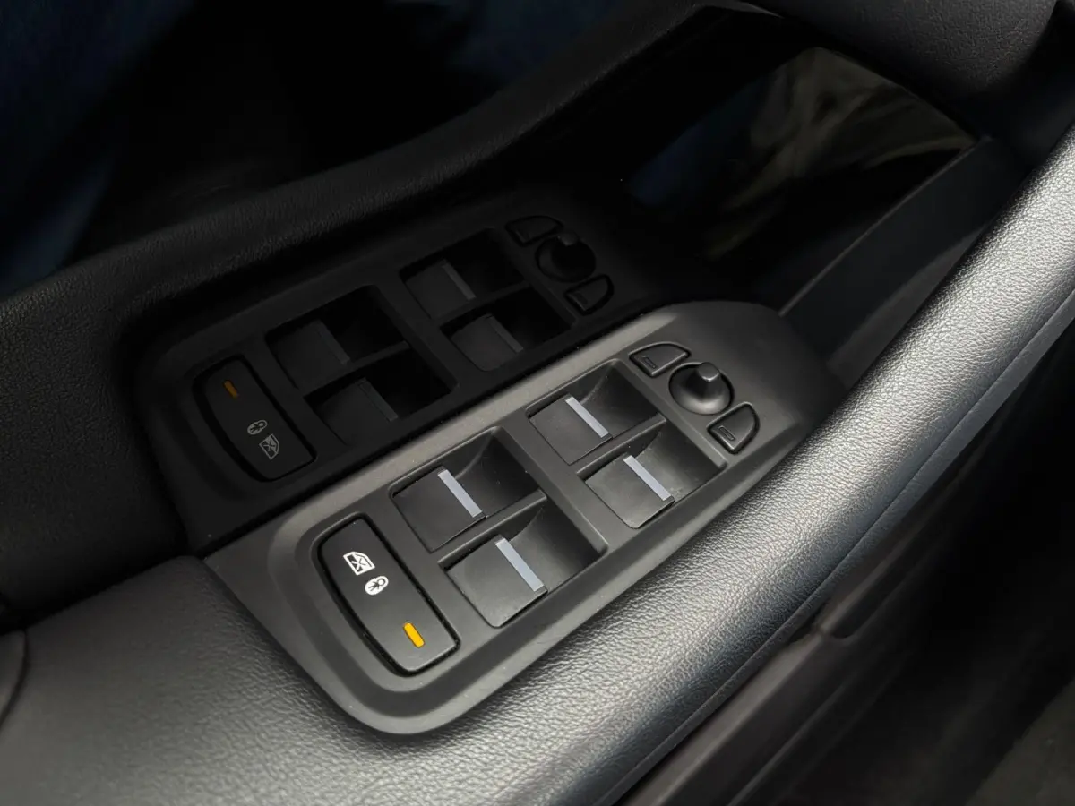 EV400 S 90 kWh ✅ Leder ✅ Stoelverwarming ✅ Trekhaak