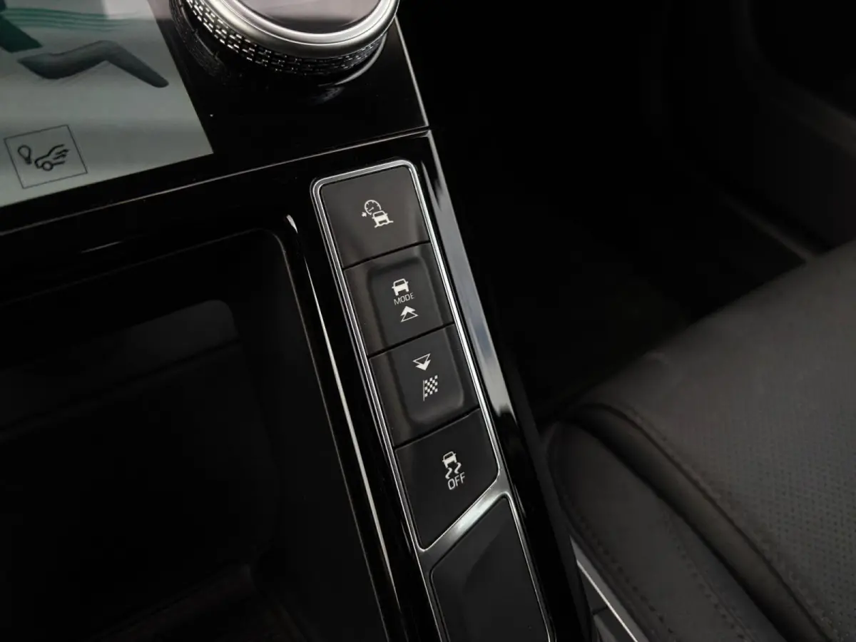 EV400 S 90 kWh ✅ Leder ✅ Stoelverwarming ✅ Trekhaak