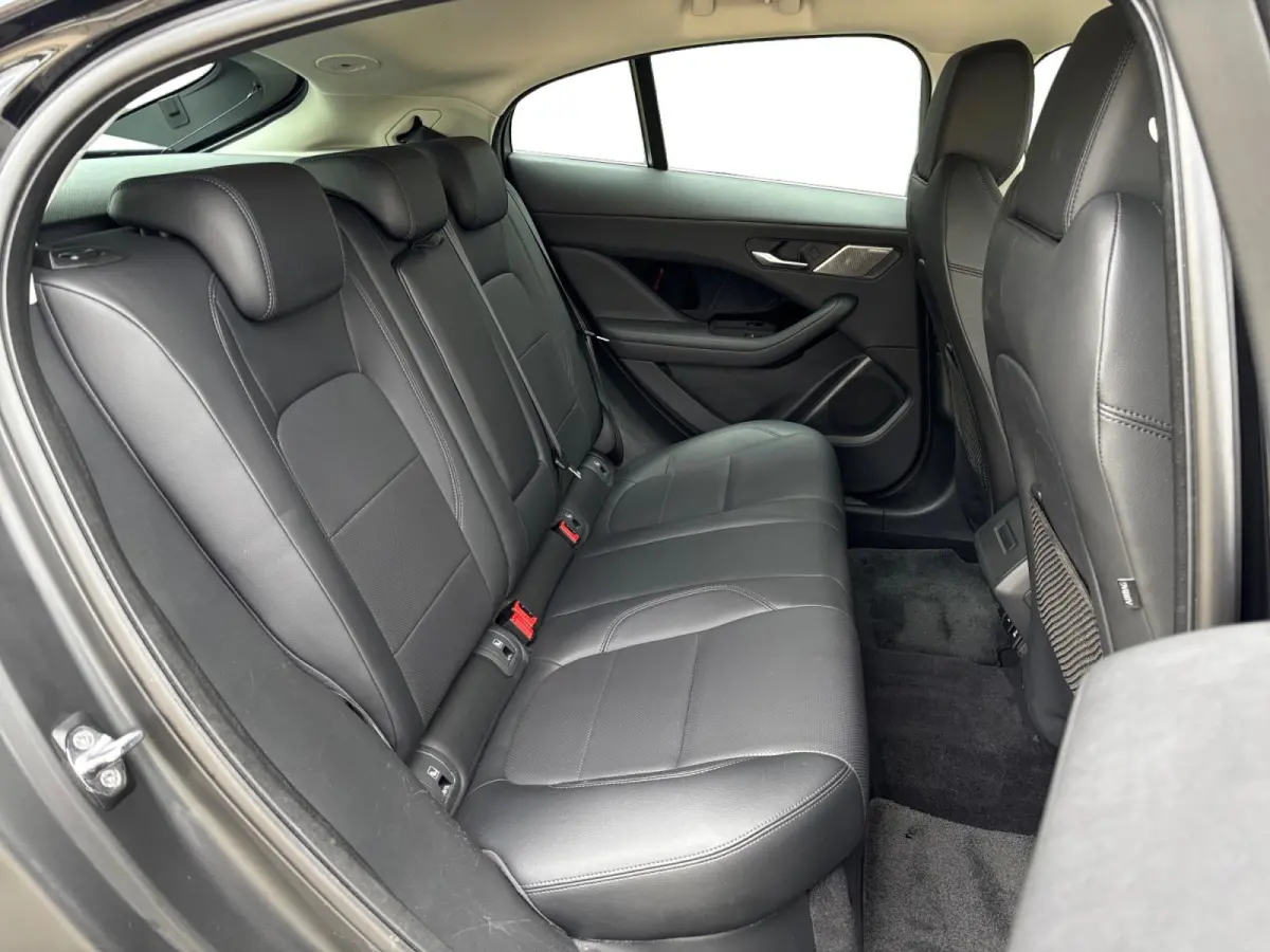 EV400 S 90 kWh ✅ Leder ✅ Stoelverwarming ✅ Trekhaak
