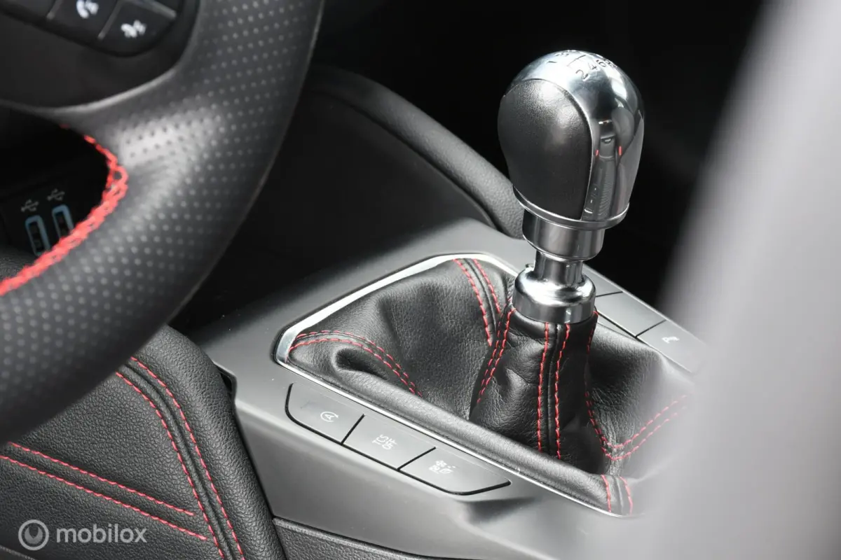 1.0 EcoBoost Hybrid ST Line