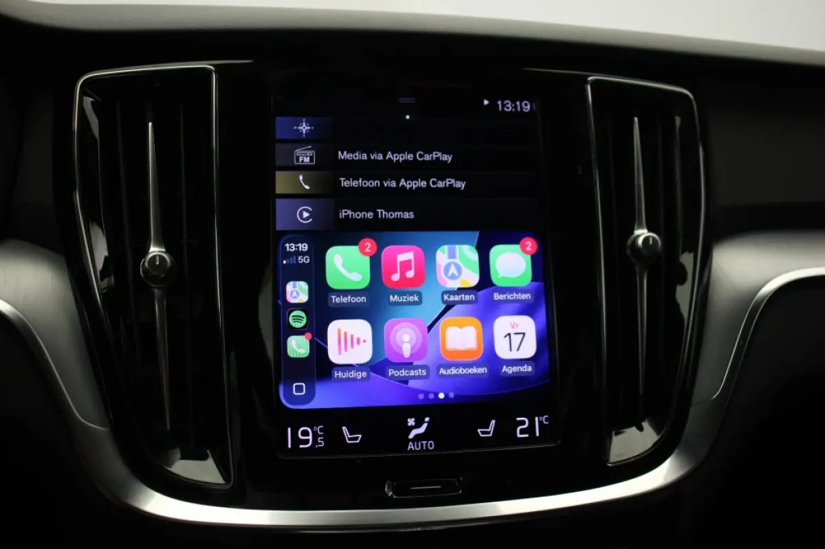 2.0 B3 Momentum Advantage Automaat - Carplay, Camera, Stoelverw.