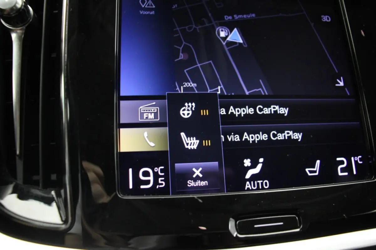 2.0 B3 Momentum Advantage Automaat - Carplay, Camera, Stoelverw.