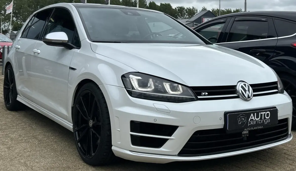 2.0 TSI R 4Motion 300PK | BOMVOL | LIEFHEBBERS AUTO! | PANO | Nieuwe APK | Nieuwe Kettingen | Recent Groot Onderhoud Uitgevoerd door een TSI Specialist | 4 Nieuwe Conti Sport Contact 7 Bande