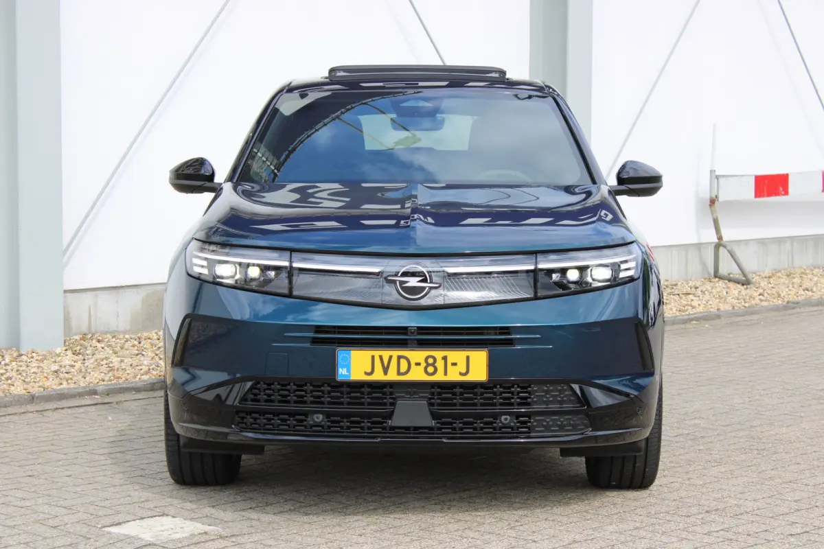 1.6 Turbo Plug-in-Hybrid Ultimate / Navigatie / 360 Camera / LEDER / Panoramadak / Parkeersensoren / Keyless / Stuur -en Stoelverwarmd / 20" LMV