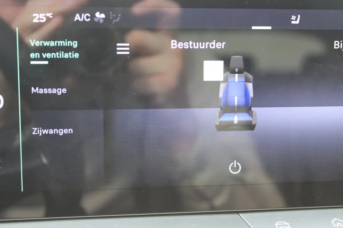1.6 Turbo Plug-in-Hybrid Ultimate / Navigatie / 360 Camera / LEDER / Panoramadak / Parkeersensoren / Keyless / Stuur -en Stoelverwarmd / 20" LMV
