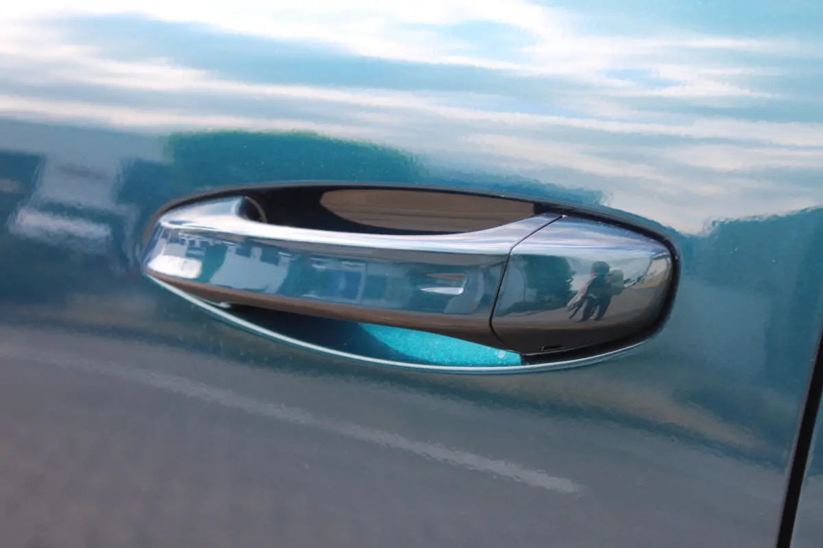 1.6 Turbo Plug-in-Hybrid Ultimate / Navigatie / 360 Camera / LEDER / Panoramadak / Parkeersensoren / Keyless / Stuur -en Stoelverwarmd / 20" LMV