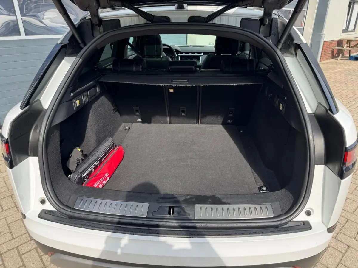 2.0 I4 AWD R-Dynamic HSE