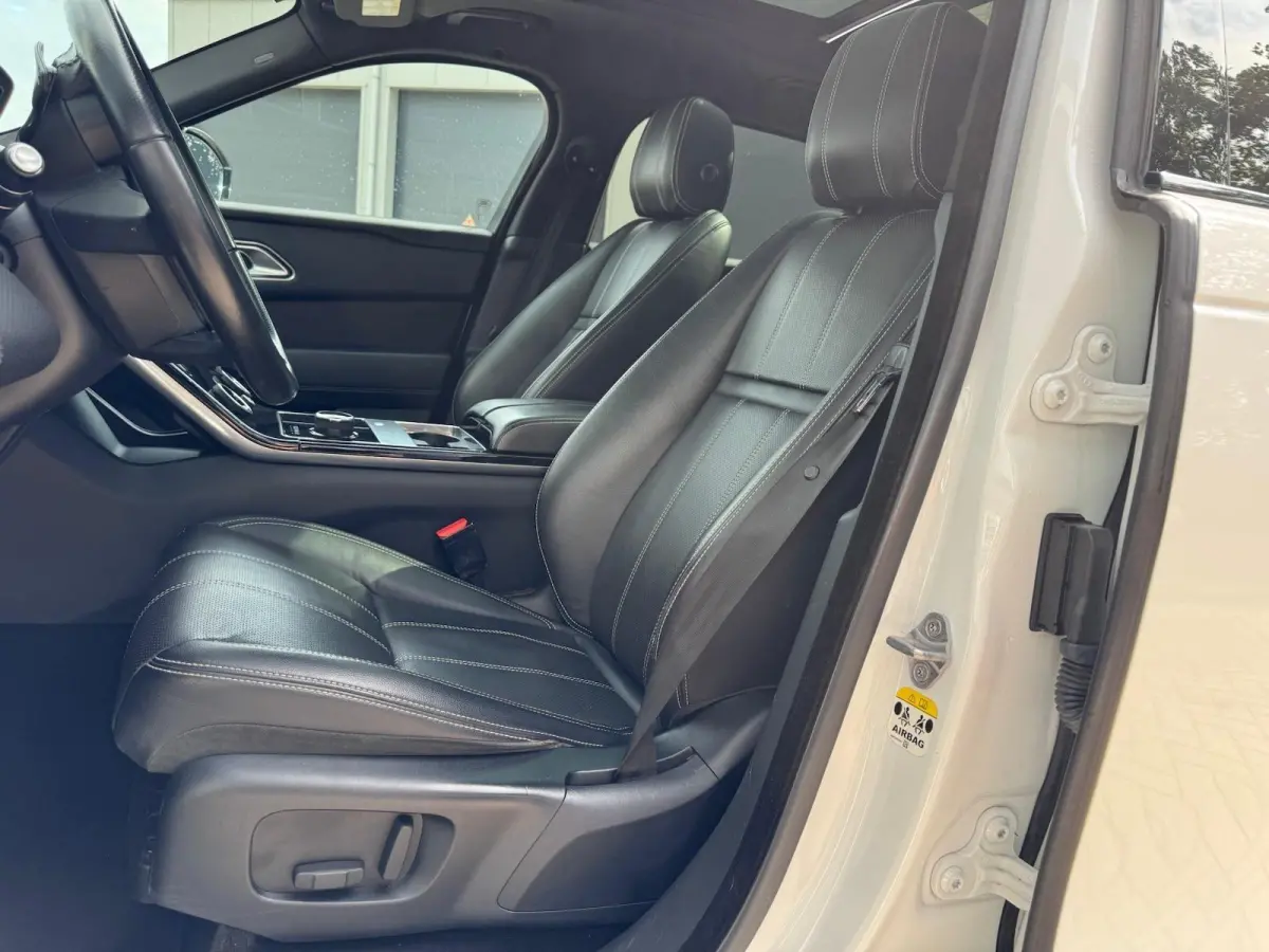 2.0 I4 AWD R-Dynamic HSE