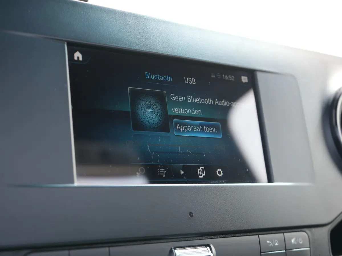 Oprijwagen 516 2.2 CDI L3 EURO VI-D TIJHOF opbouw | Luchtvering | Apple Carplay | Tachograaf | Trekhaak | Ingebouwde Startkabels | Navigatie | DAB |