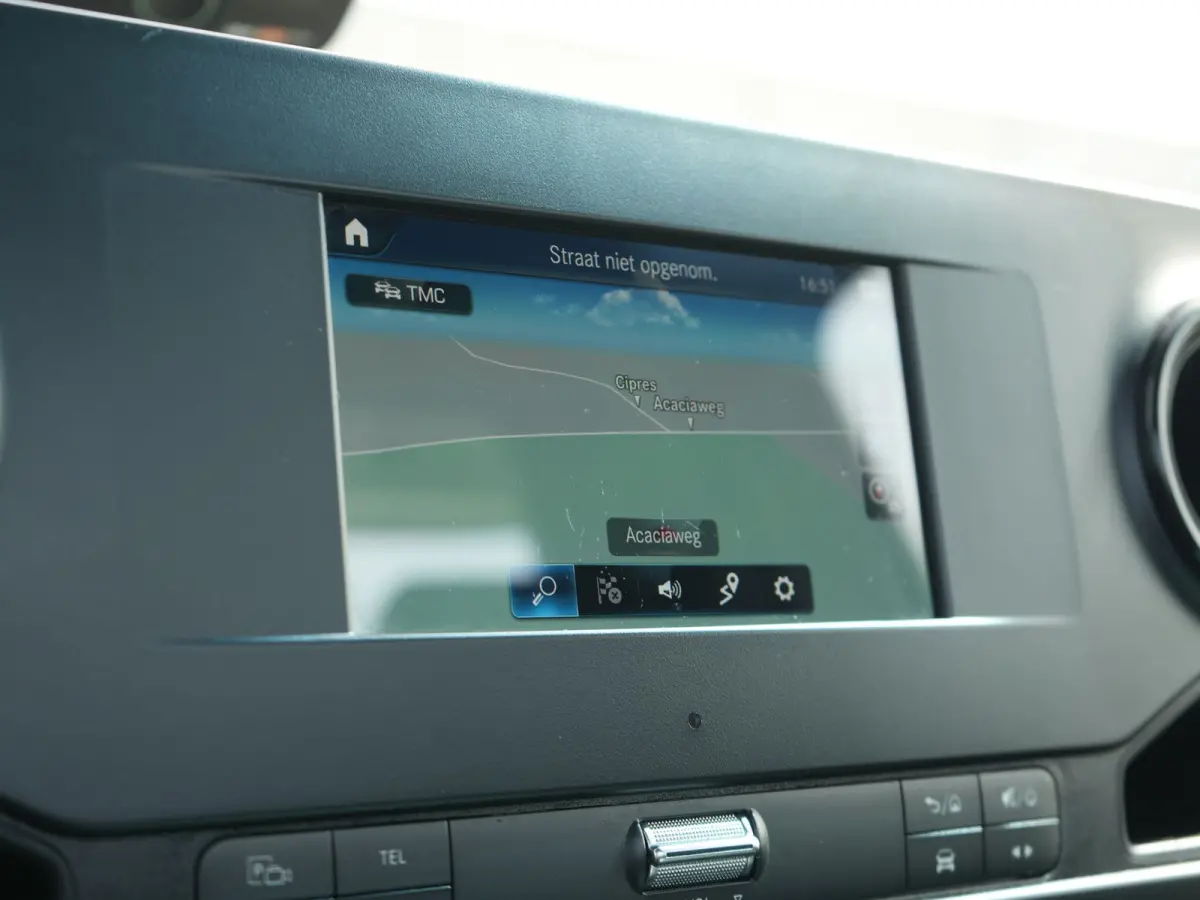 Oprijwagen 516 2.2 CDI L3 EURO VI-D TIJHOF opbouw | Luchtvering | Apple Carplay | Tachograaf | Trekhaak | Ingebouwde Startkabels | Navigatie | DAB |