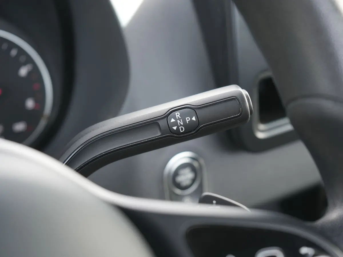 Oprijwagen 516 2.2 CDI L3 EURO VI-D TIJHOF opbouw | Luchtvering | Apple Carplay | Tachograaf | Trekhaak | Ingebouwde Startkabels | Navigatie | DAB |