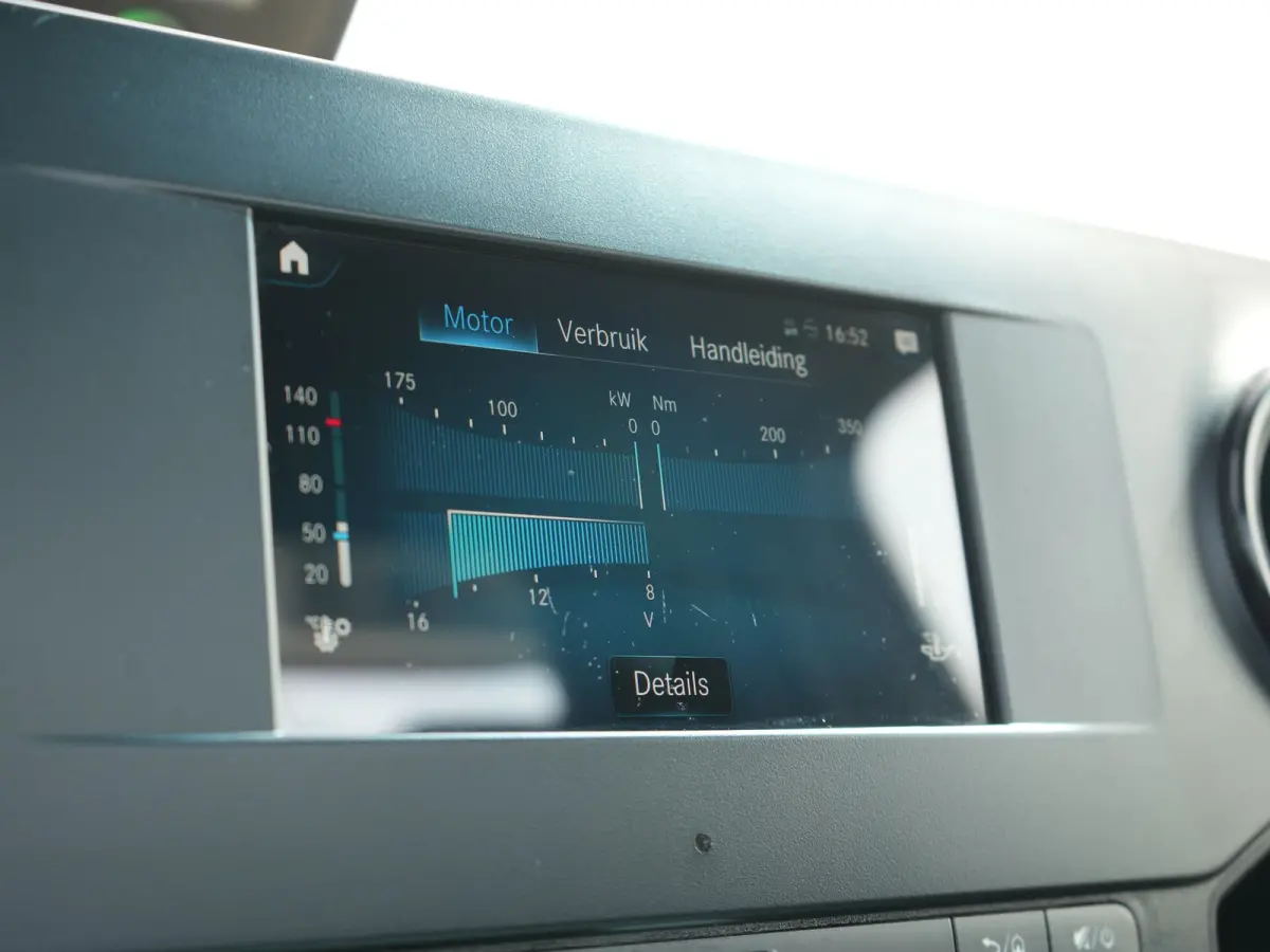 Oprijwagen 516 2.2 CDI L3 EURO VI-D TIJHOF opbouw | Luchtvering | Apple Carplay | Tachograaf | Trekhaak | Ingebouwde Startkabels | Navigatie | DAB |