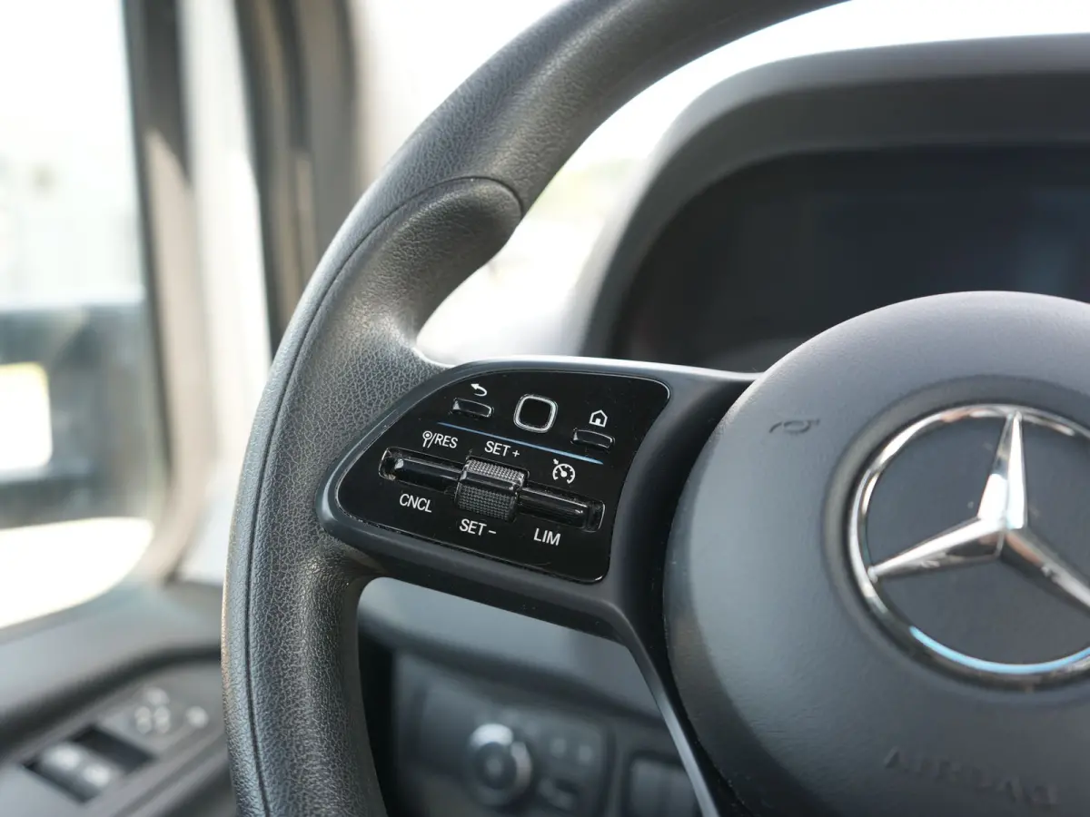 Oprijwagen 516 2.2 CDI L3 EURO VI-D TIJHOF opbouw | Luchtvering | Apple Carplay | Tachograaf | Trekhaak | Ingebouwde Startkabels | Navigatie | DAB |