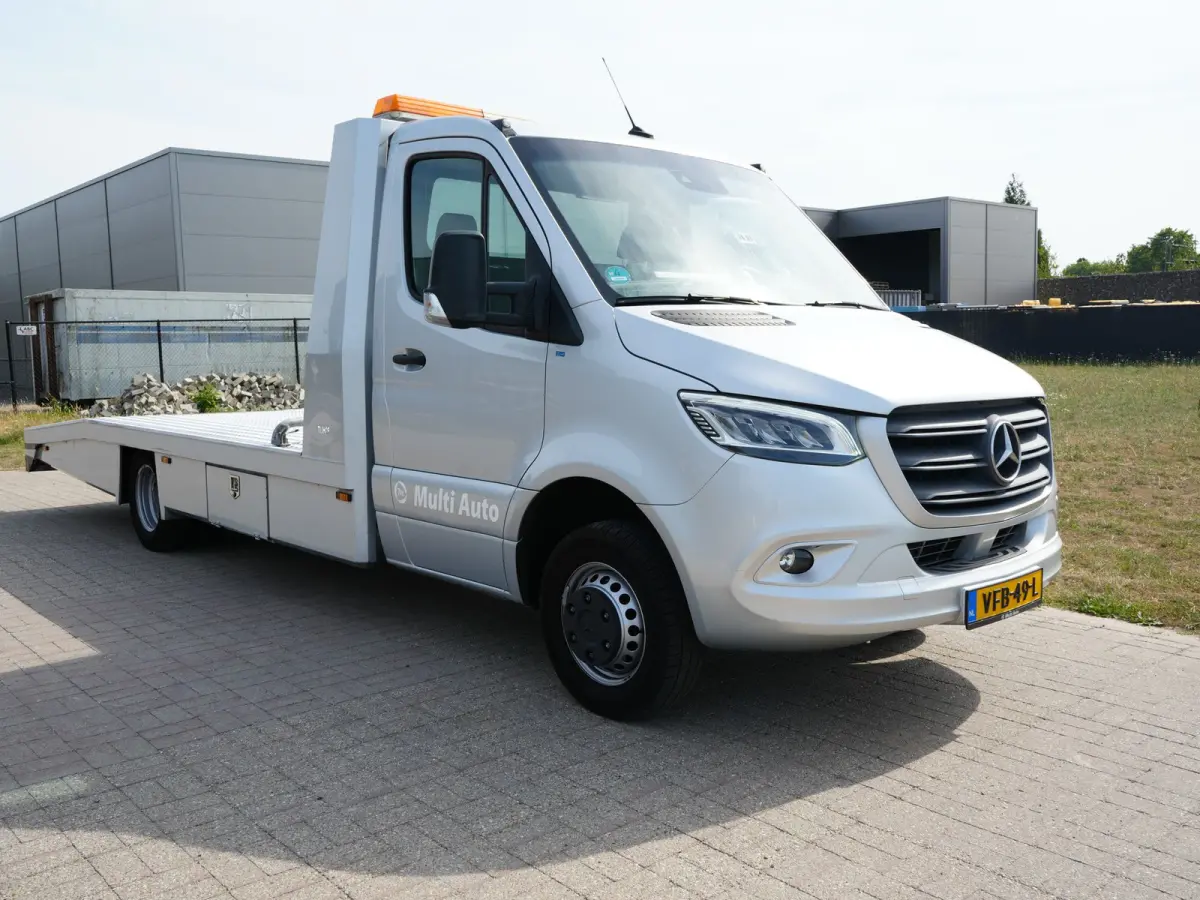 Oprijwagen 516 2.2 CDI L3 EURO VI-D TIJHOF opbouw | Luchtvering | Apple Carplay | Tachograaf | Trekhaak | Ingebouwde Startkabels | Navigatie | DAB |