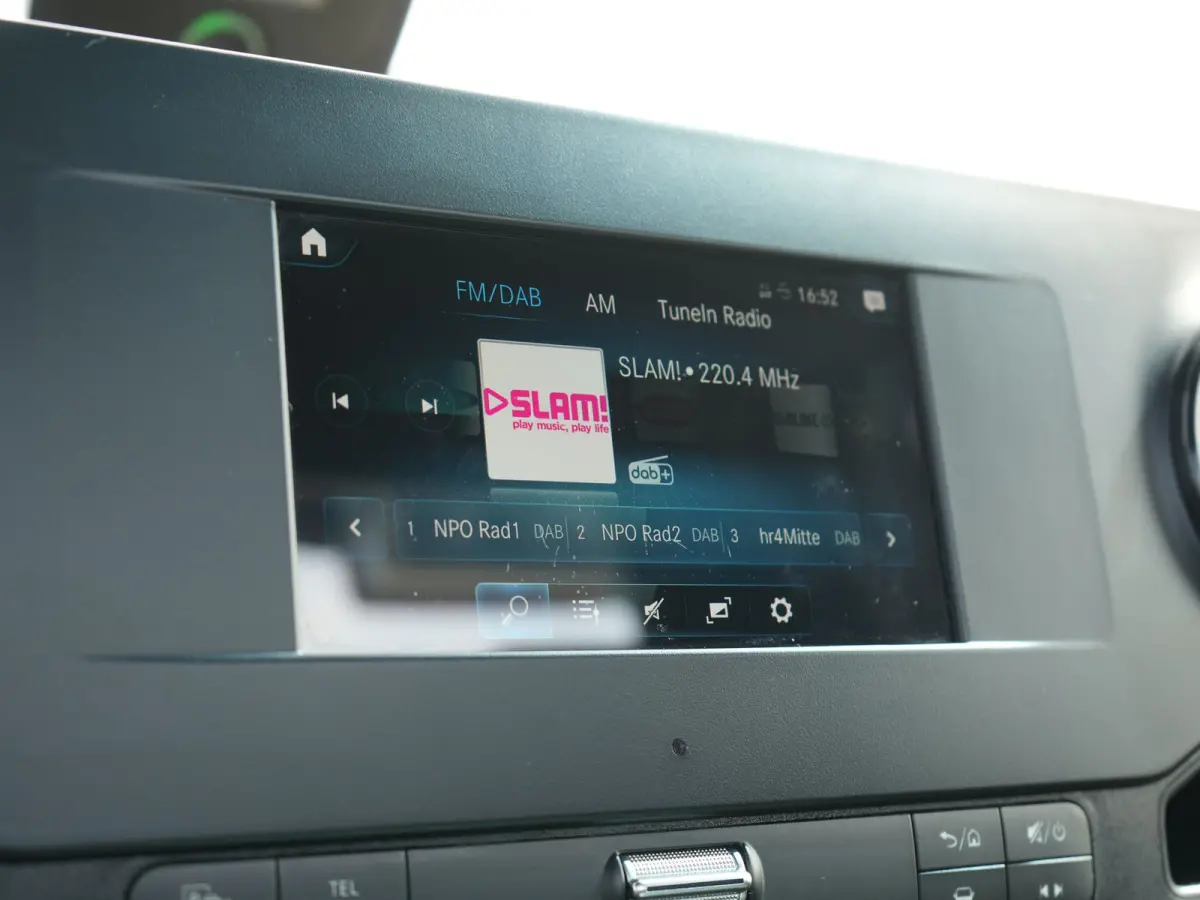 Oprijwagen 516 2.2 CDI L3 EURO VI-D TIJHOF opbouw | Luchtvering | Apple Carplay | Tachograaf | Trekhaak | Ingebouwde Startkabels | Navigatie | DAB |