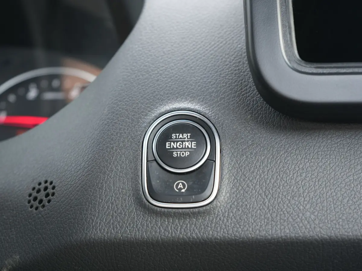 Oprijwagen 516 2.2 CDI L3 EURO VI-D TIJHOF opbouw | Luchtvering | Apple Carplay | Tachograaf | Trekhaak | Ingebouwde Startkabels | Navigatie | DAB |