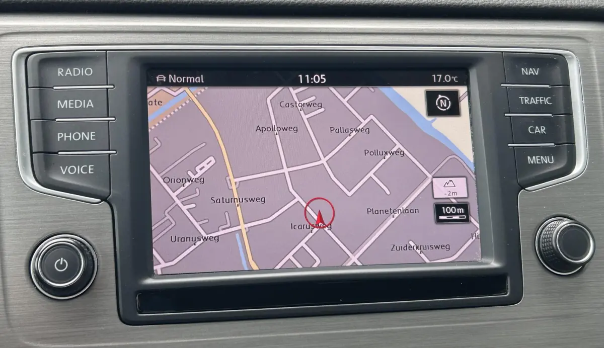 1.4 TSI Business Edition 150PK | UNIEK! | DEALERONDERHOUDEN! | Achteruitrijcamera | Navigatie | Parkeersensoren Voor en Achter | Climate Control | Cruise Control | 2 Sleutels | Lichtmetalen 