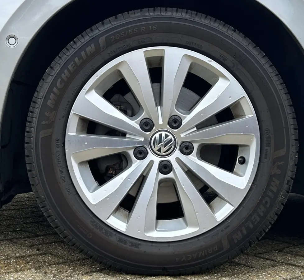 1.4 TSI Business Edition 150PK | UNIEK! | DEALERONDERHOUDEN! | Achteruitrijcamera | Navigatie | Parkeersensoren Voor en Achter | Climate Control | Cruise Control | 2 Sleutels | Lichtmetalen 