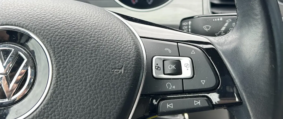 1.4 TSI Business Edition 150PK | UNIEK! | DEALERONDERHOUDEN! | Achteruitrijcamera | Navigatie | Parkeersensoren Voor en Achter | Climate Control | Cruise Control | 2 Sleutels | Lichtmetalen 