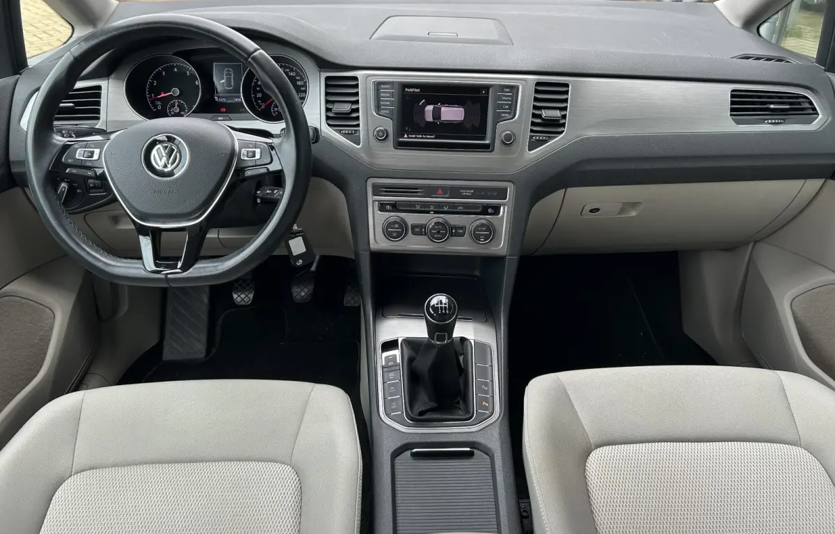 1.4 TSI Business Edition 150PK | UNIEK! | DEALERONDERHOUDEN! | Achteruitrijcamera | Navigatie | Parkeersensoren Voor en Achter | Climate Control | Cruise Control | 2 Sleutels | Lichtmetalen 