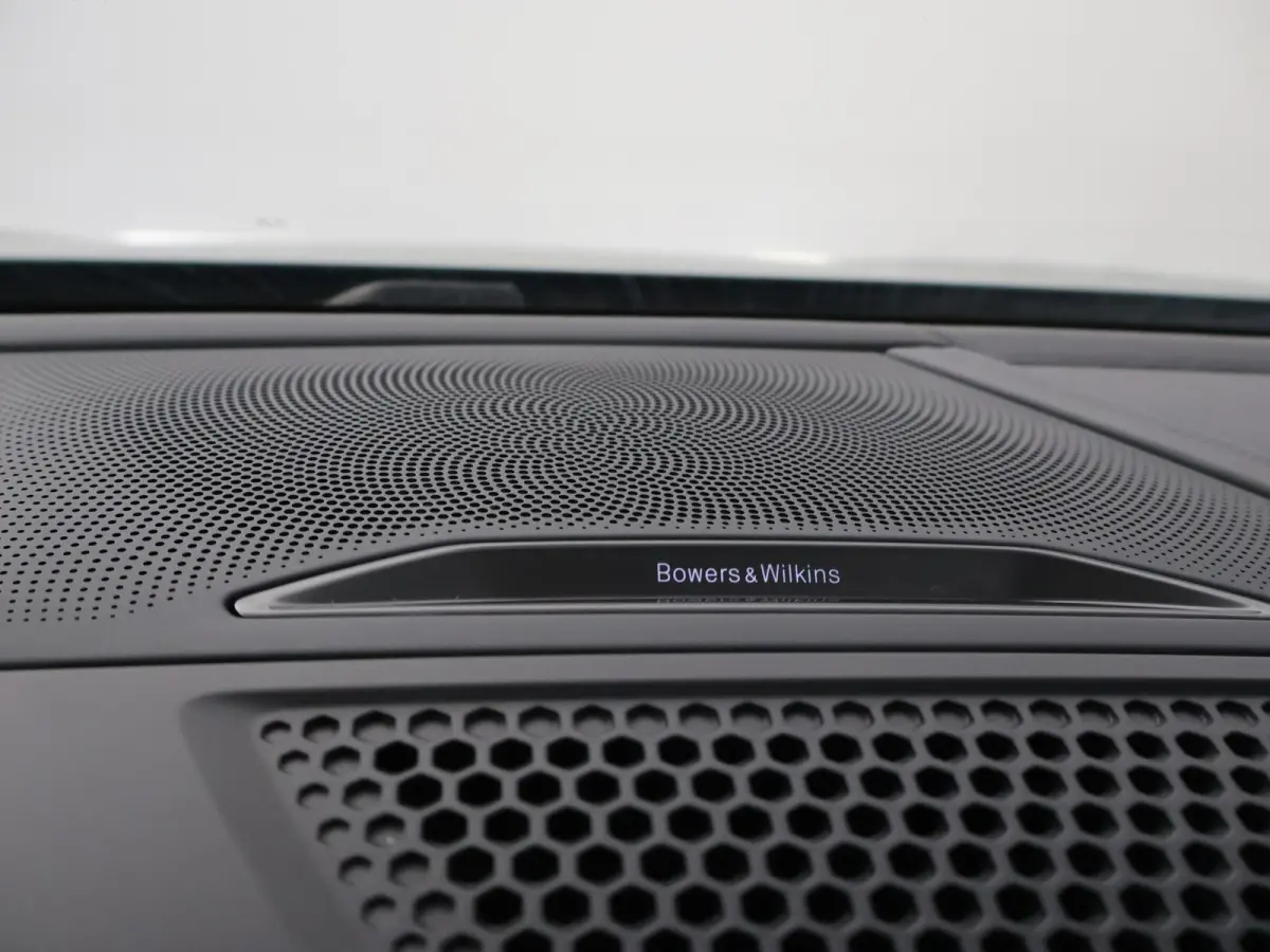 M8 COMPETITION 626 PK IRISH GREEN + BOWERS & WILKINS | KERAMISCHE REMMEN