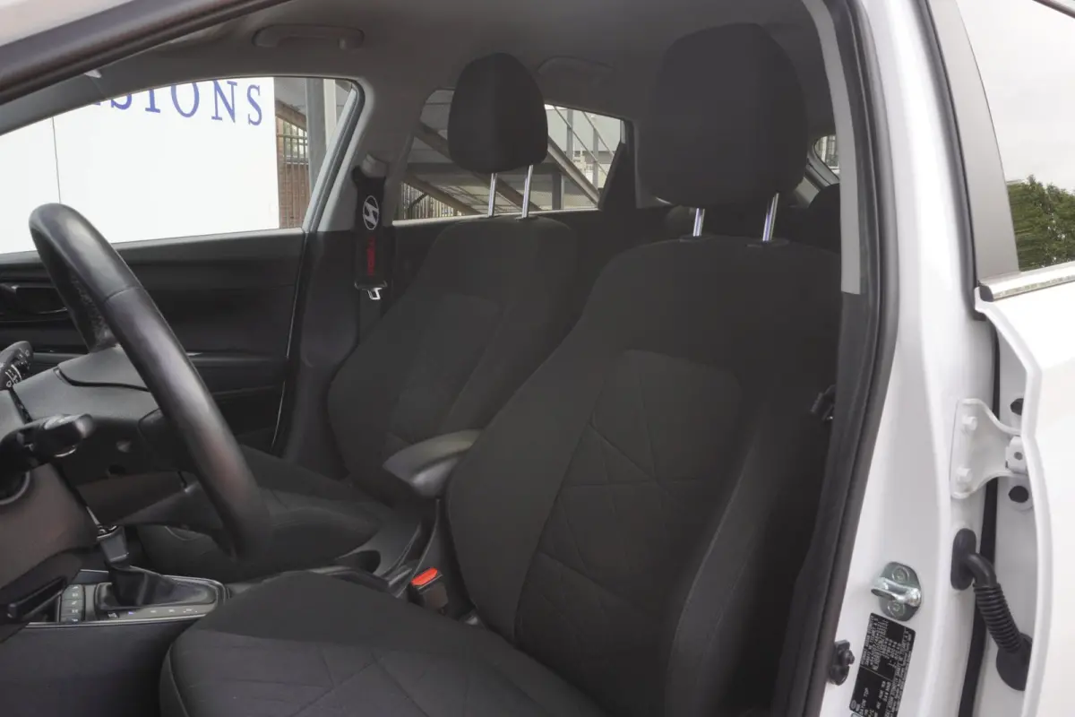 1.0 T-GDI Premium+Led+breed-navigatie+camera+adaptief-cruise+aple-carplay+vitrual+stuur&stoel-verw= SUPER !!
