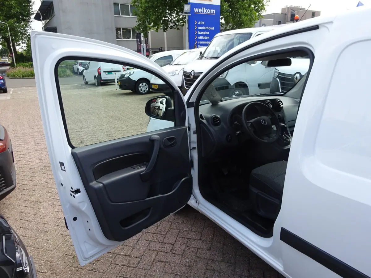 109 CDI AIRCO CRUISE NAVIGATIE