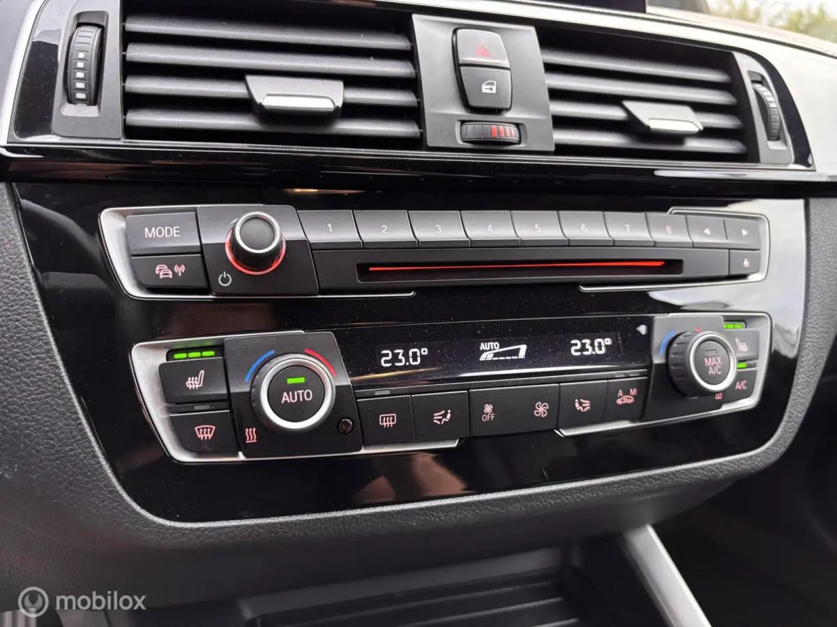 118i Sport Line LCI Camera Leder Navi stoelverw
