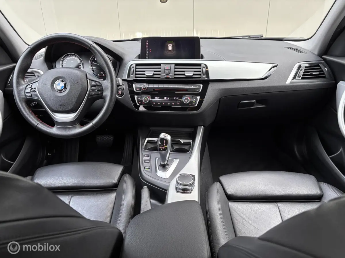 118i Sport Line LCI Camera Leder Navi stoelverw