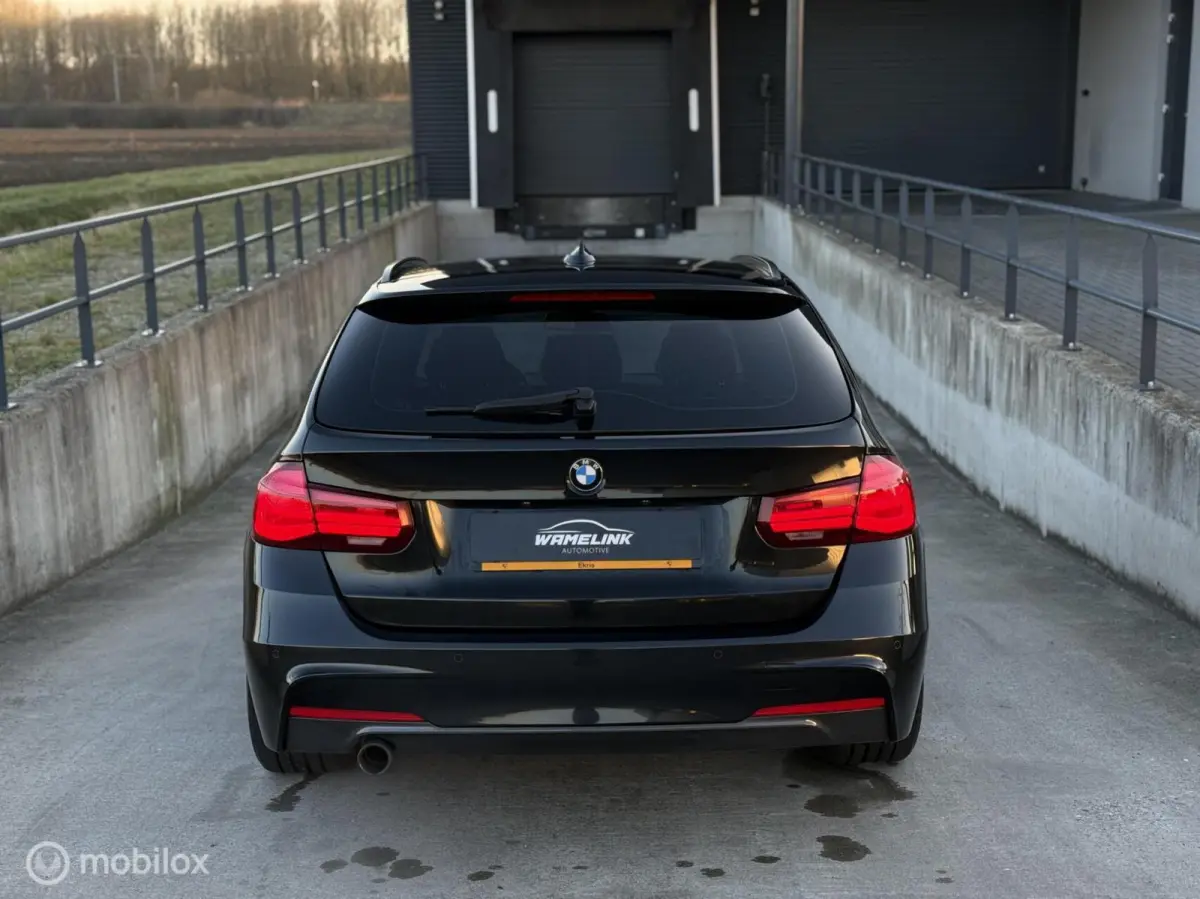 318i M Sport Edition