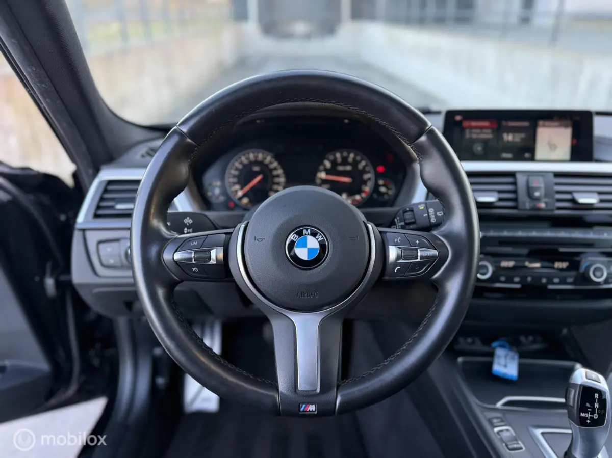 318i M Sport Edition