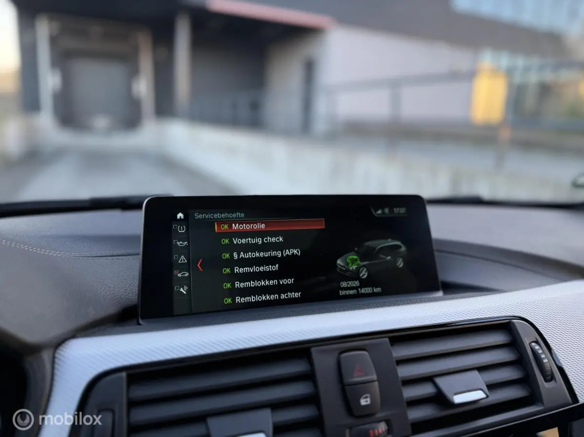 318i M Sport Edition