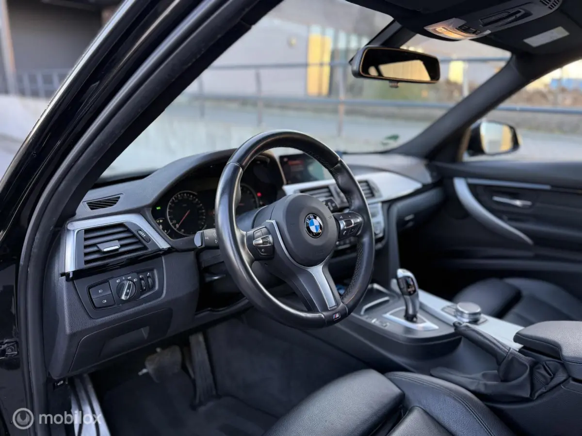 318i M Sport Edition