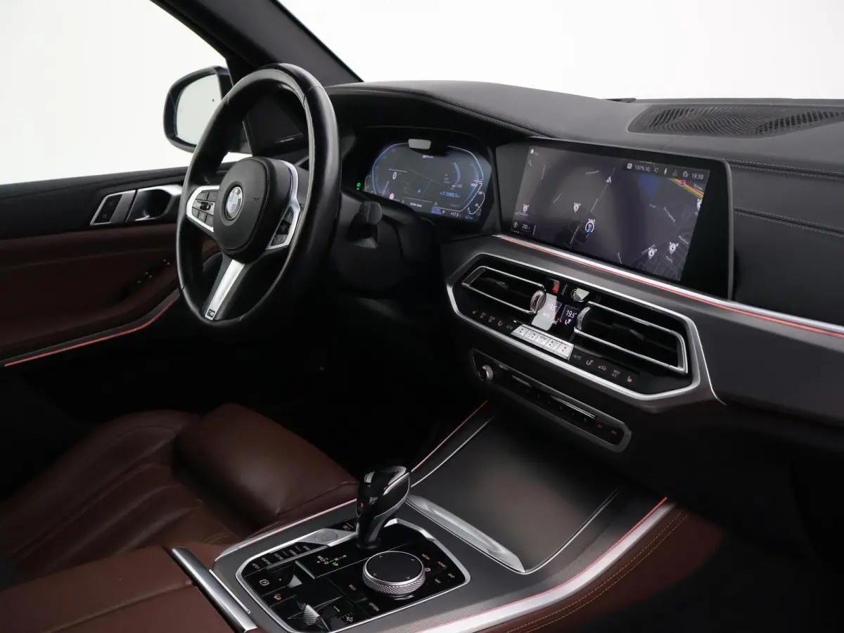 xDrive45e 394 PK H.E. M-SPORT + LUCHTVERING | ADAPTIVE CRUISE | PANORAMA | 360 CAMERA | 22 INCH