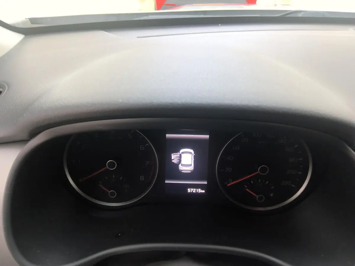 1.0 T-GDi MHEV ZOMER AKTIE !! DynamicPlusLine+Led+ecc+Navigatie+camera = SUPER PRIJS !!