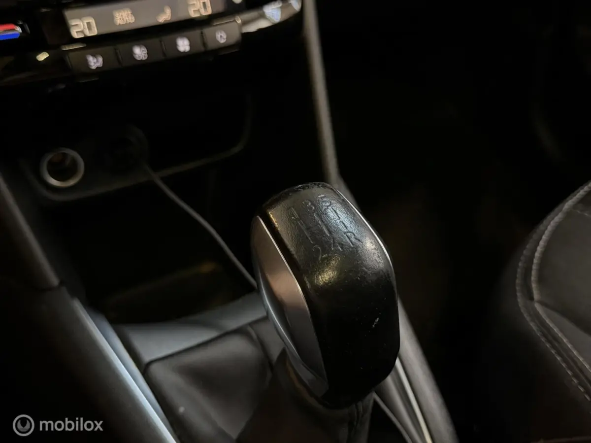 1.2 PureTech Allure PANO CARPLAY CAMERA CRUISE