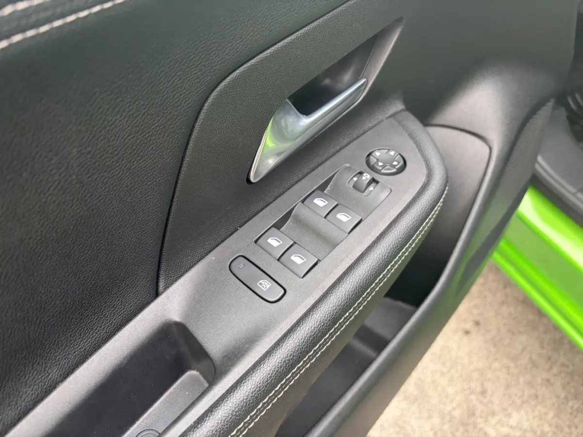1.2 Turbo Ultimate | Massage | 360 | Leder / Alcantara / CarPlay