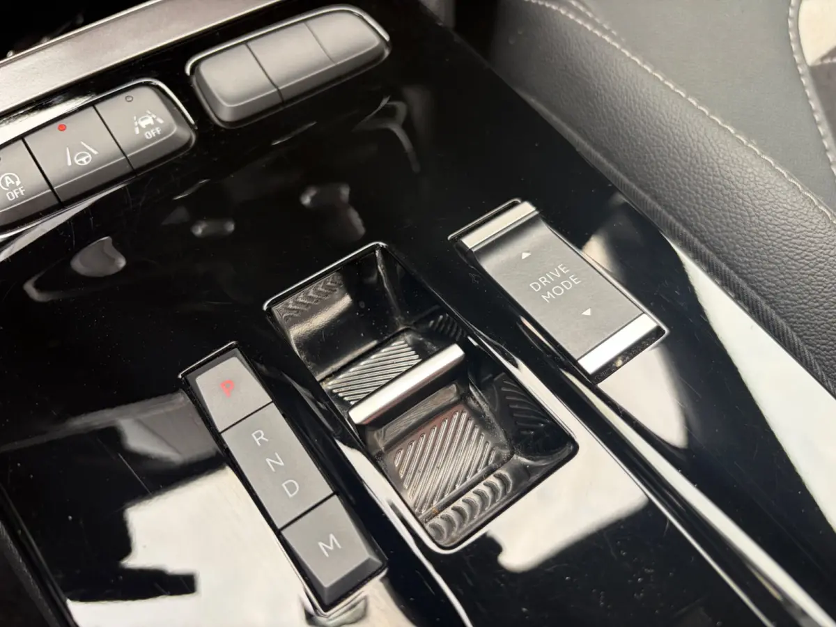 1.2 Turbo Ultimate | Massage | 360 | Leder / Alcantara / CarPlay
