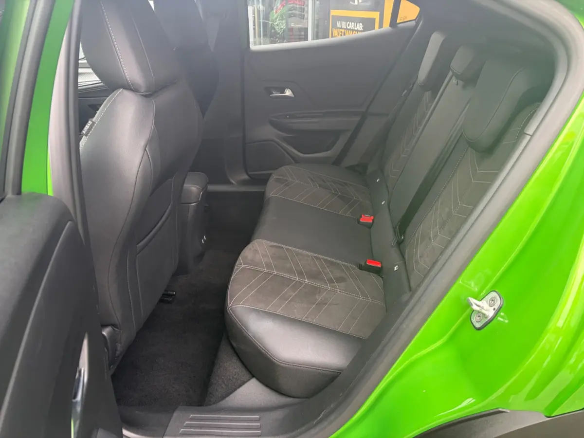 1.2 Turbo Ultimate | Massage | 360 | Leder / Alcantara / CarPlay