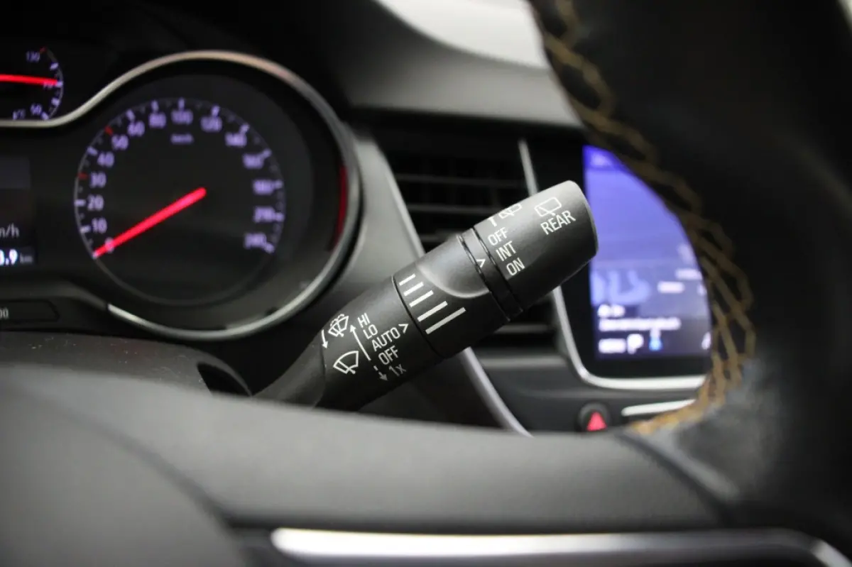 1.2 Turbo Innovation - Carplay, Cruise, Clima, Trekhaak
