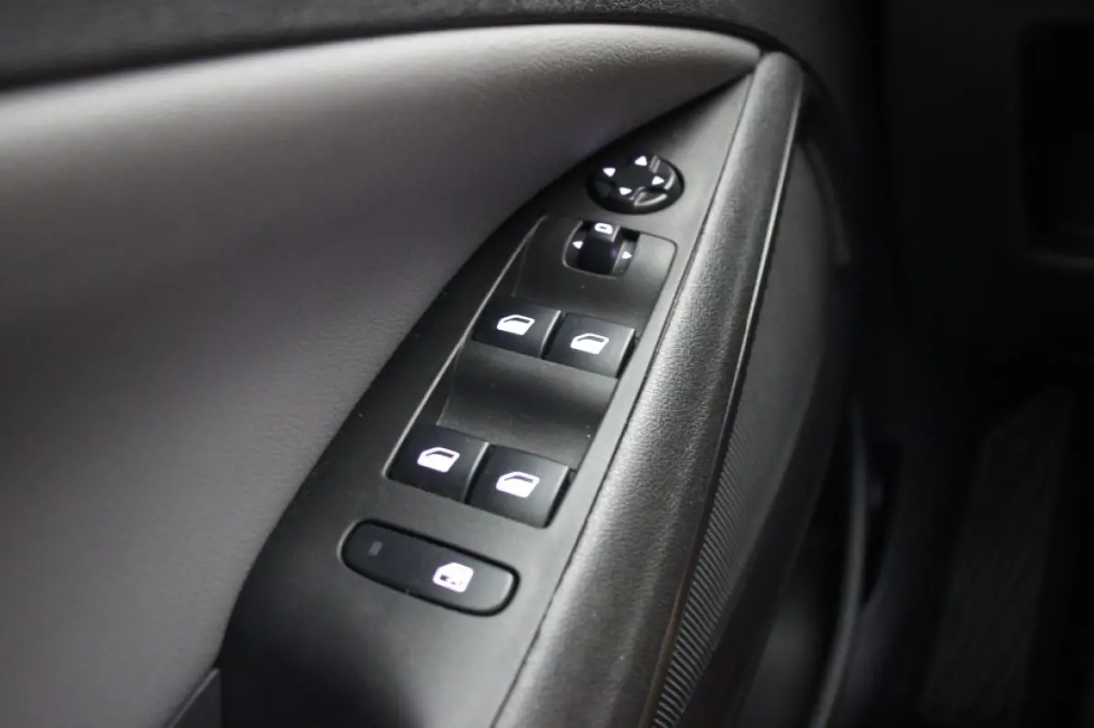 1.2 Turbo Innovation - Carplay, Cruise, Clima, Trekhaak