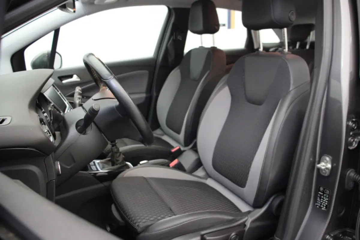 1.2 Turbo Innovation - Carplay, Cruise, Clima, Trekhaak