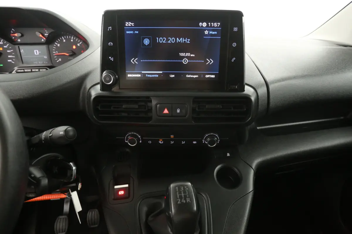 1.5 BlueHDI Premium | Marge | Airco | Cruise | Carplay | Trekhaak | Parkeersens.