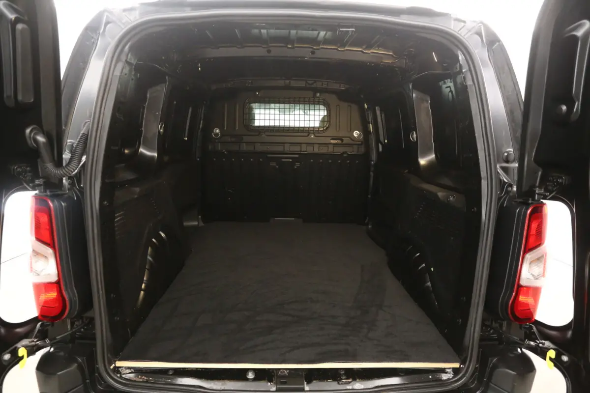 1.5 BlueHDI Premium | Marge | Airco | Cruise | Carplay | Trekhaak | Parkeersens.