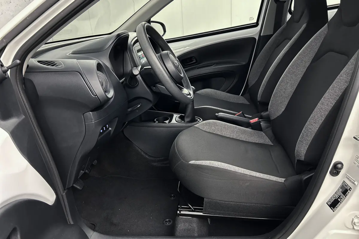 1.0 VVT-i MT | Apple Carplay | Airco | Cruise control