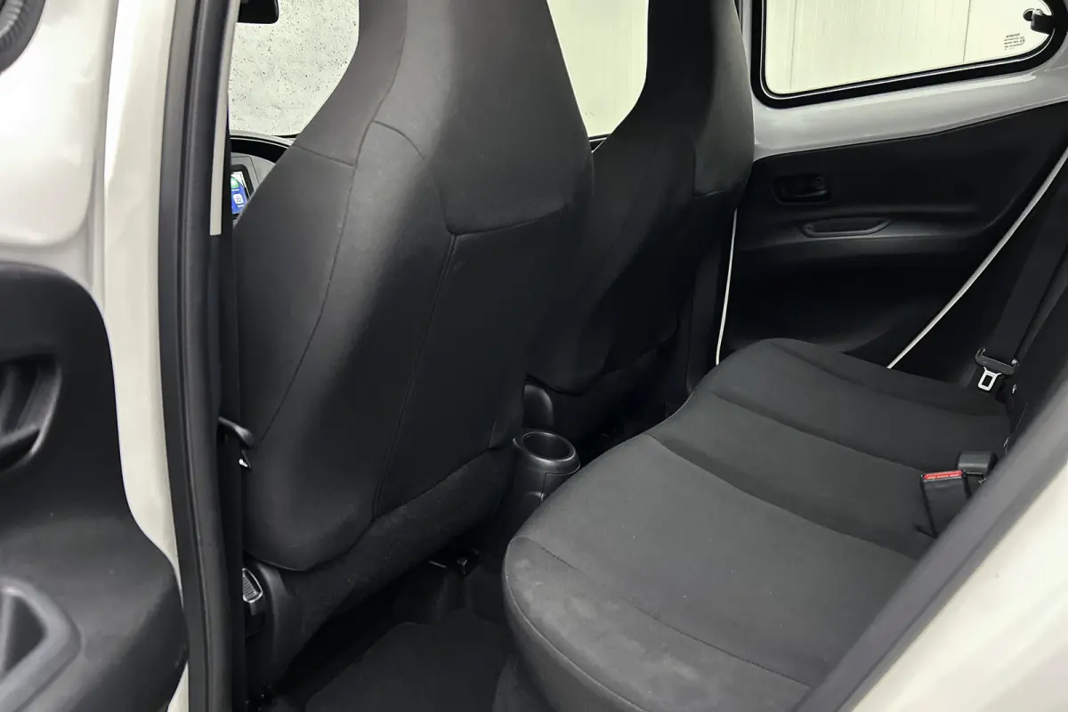 1.0 VVT-i MT | Apple Carplay | Airco | Cruise control