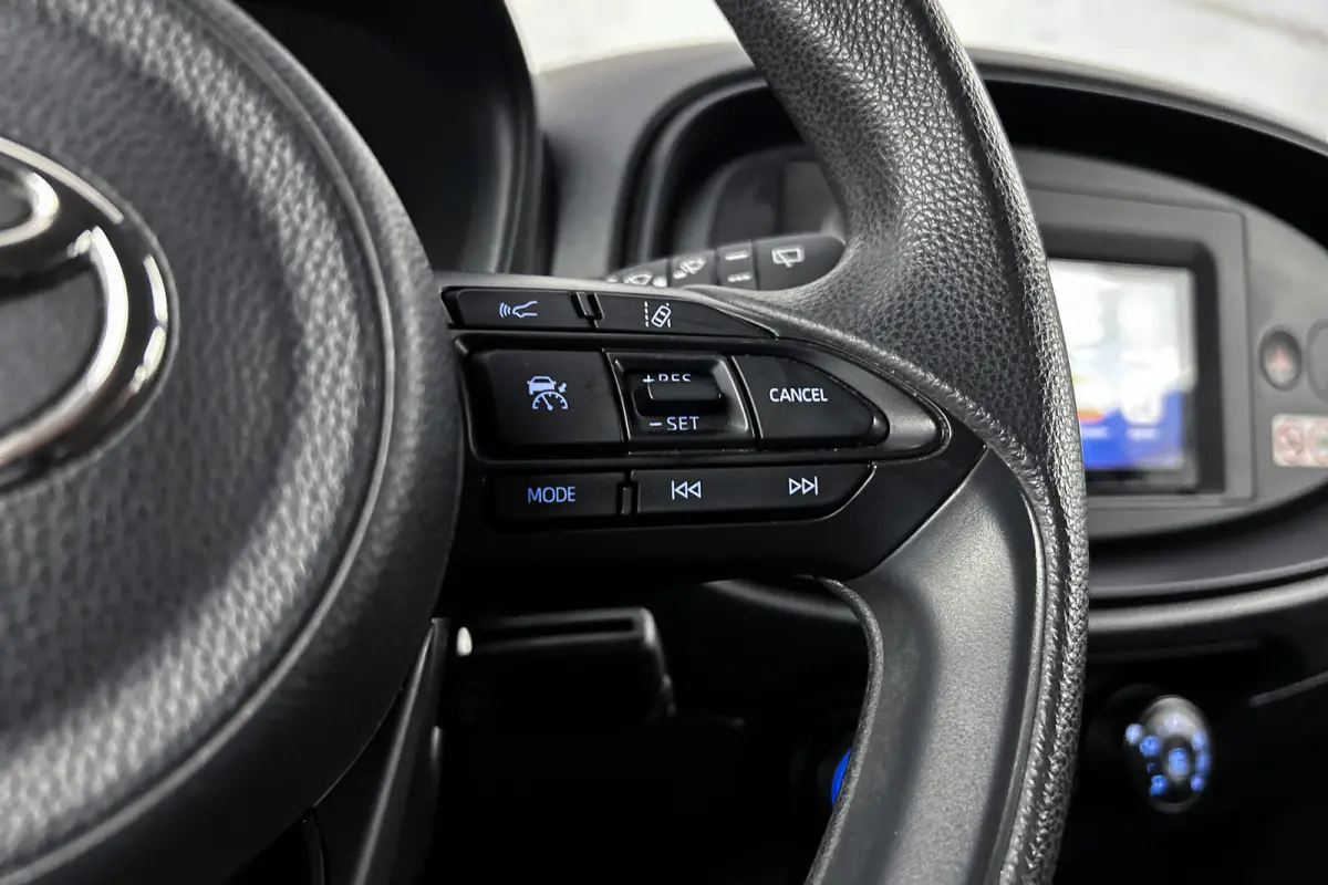1.0 VVT-i MT | Apple Carplay | Airco | Cruise control
